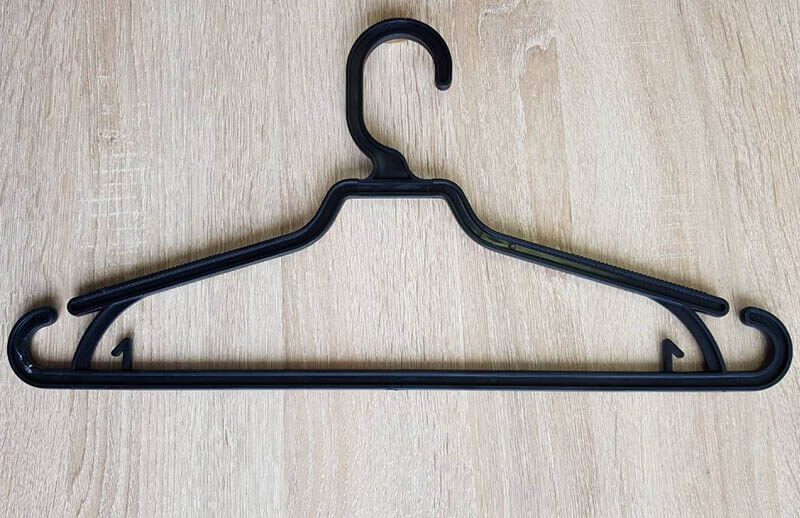 вешалка плечики 2