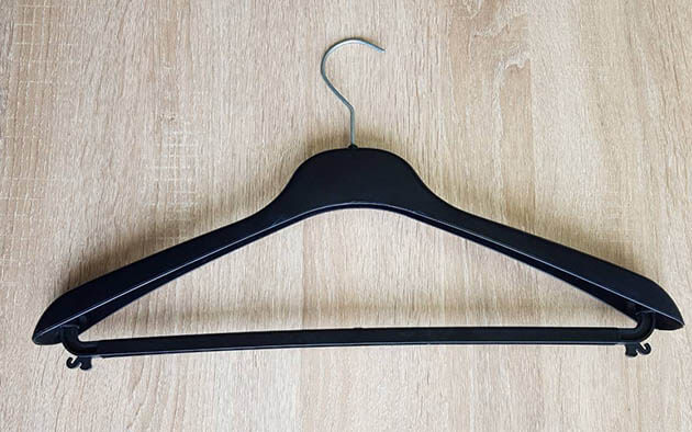 вешалка костюмная